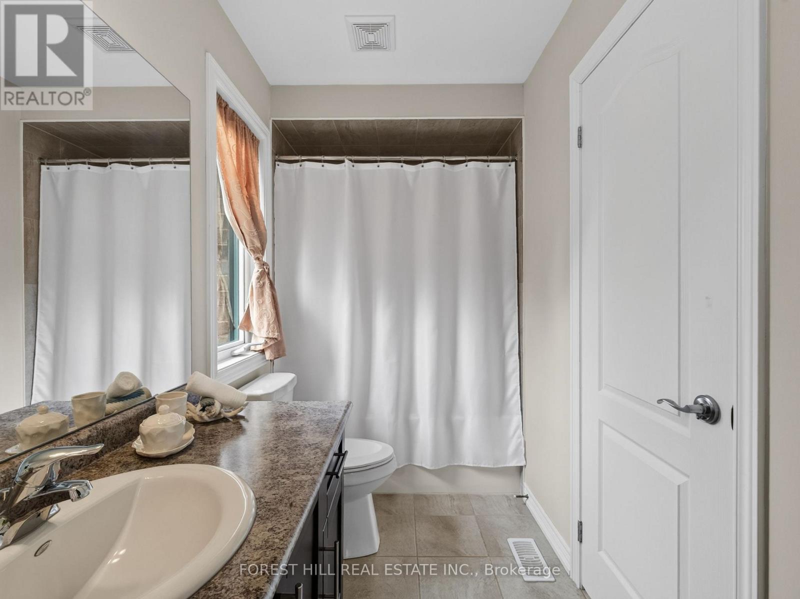 18 CHARMUSE LANE - Image 40