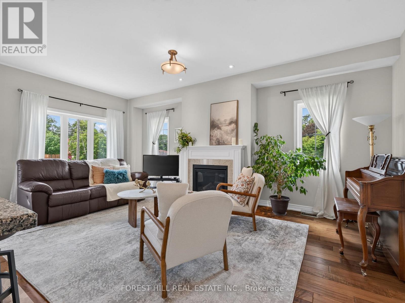 18 CHARMUSE LANE - Image 9