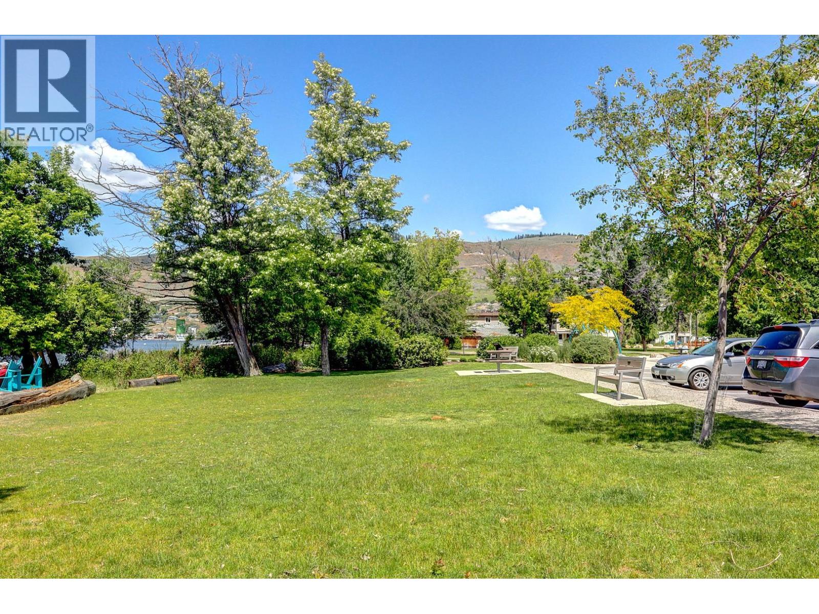 #419 2555 Lakeshore Road - 38