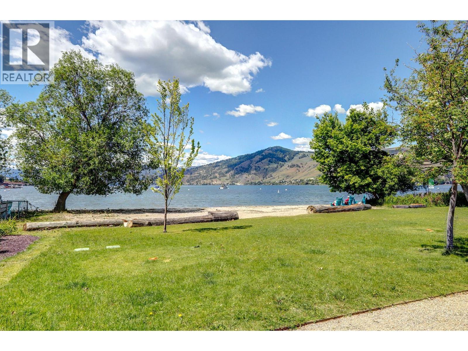 #419 2555 Lakeshore Road - 37