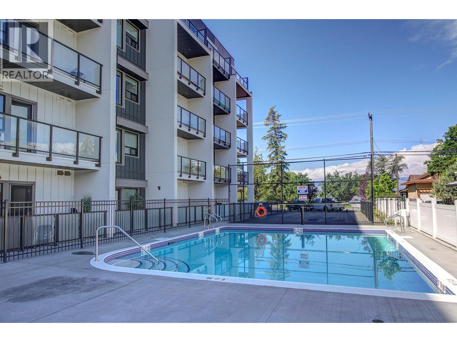 #419 2555 Lakeshore Road - 34