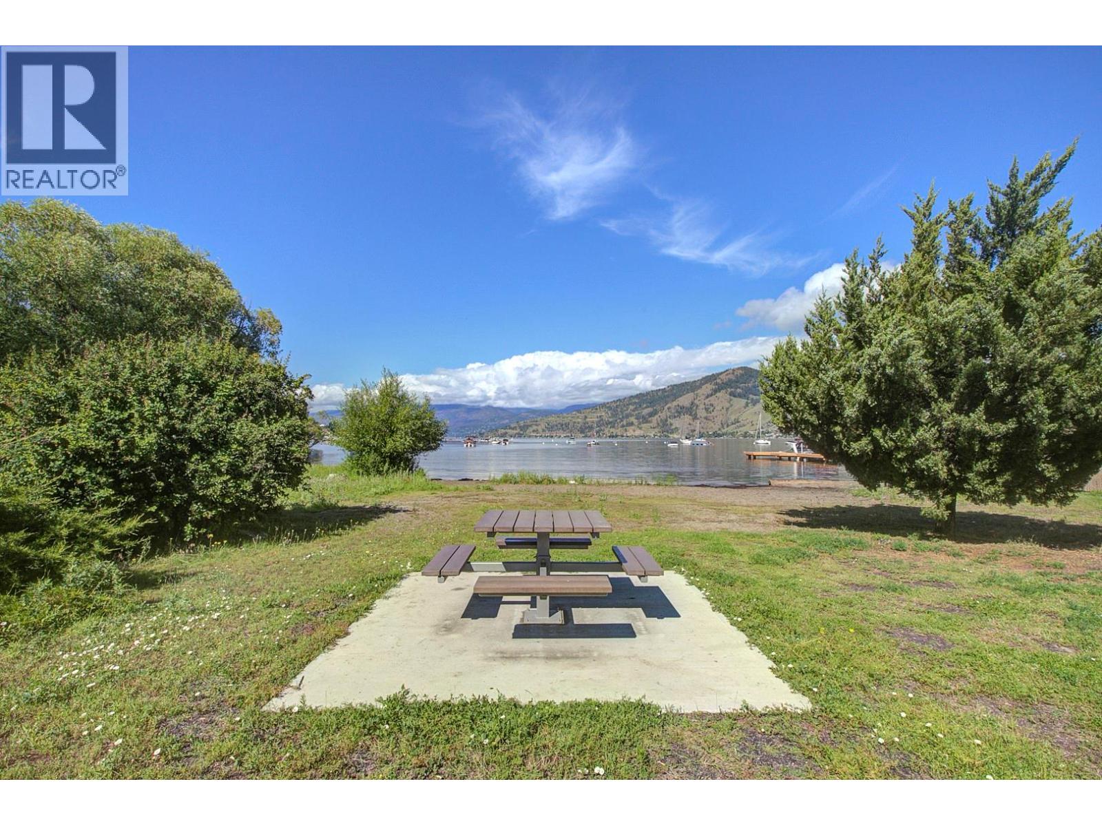 #419 2555 Lakeshore Road - 44
