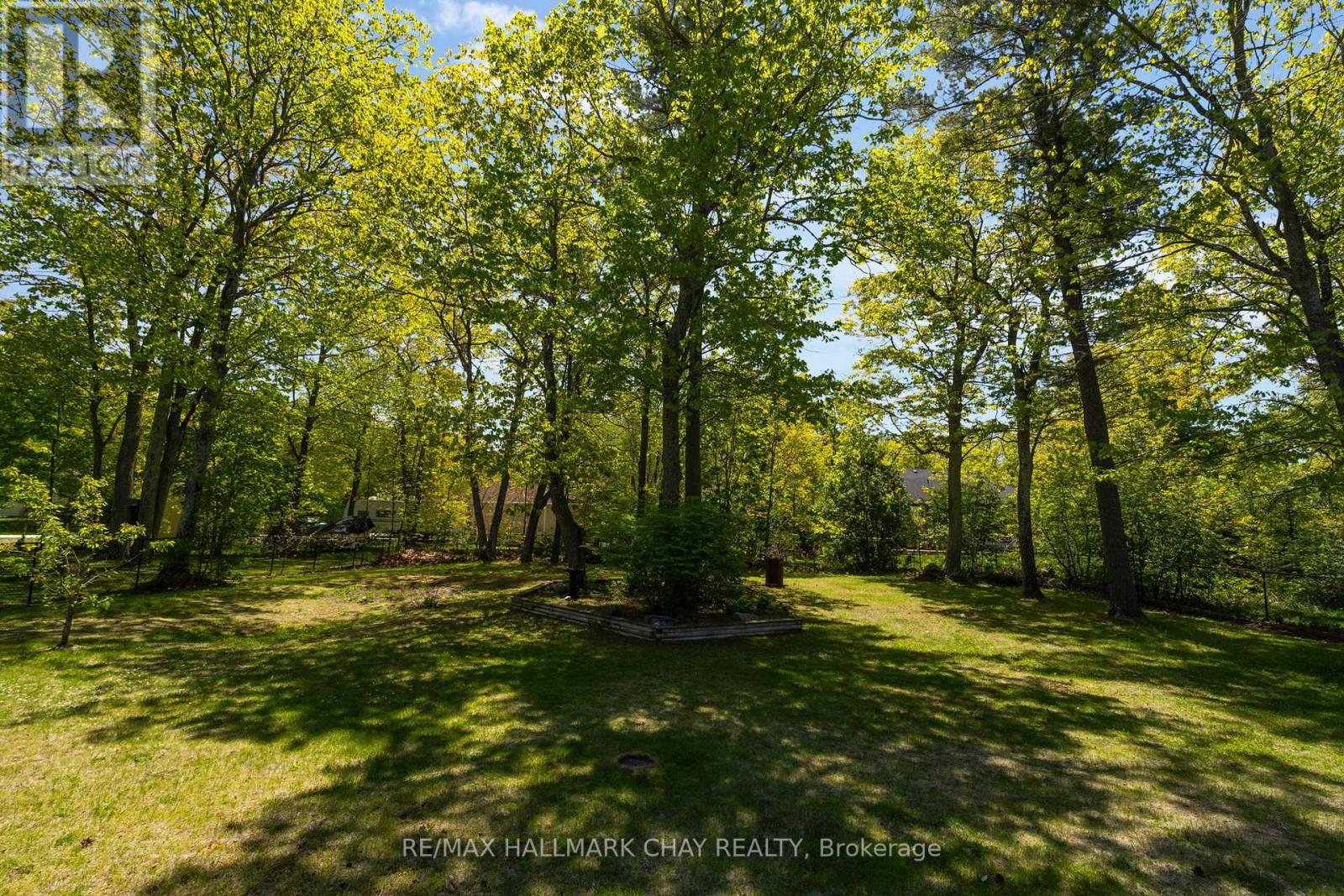 29 FOLIAGE DRIVE - 40