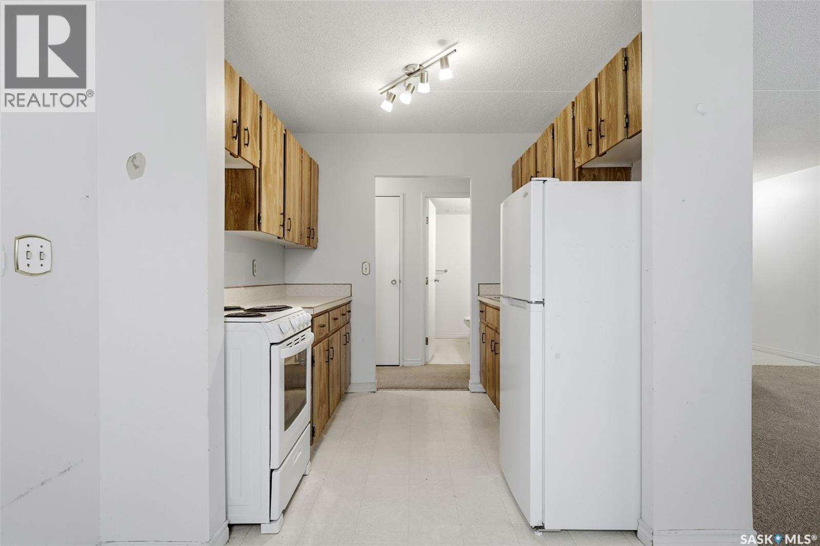#302 20 Kleisinger CRESCENT - 10