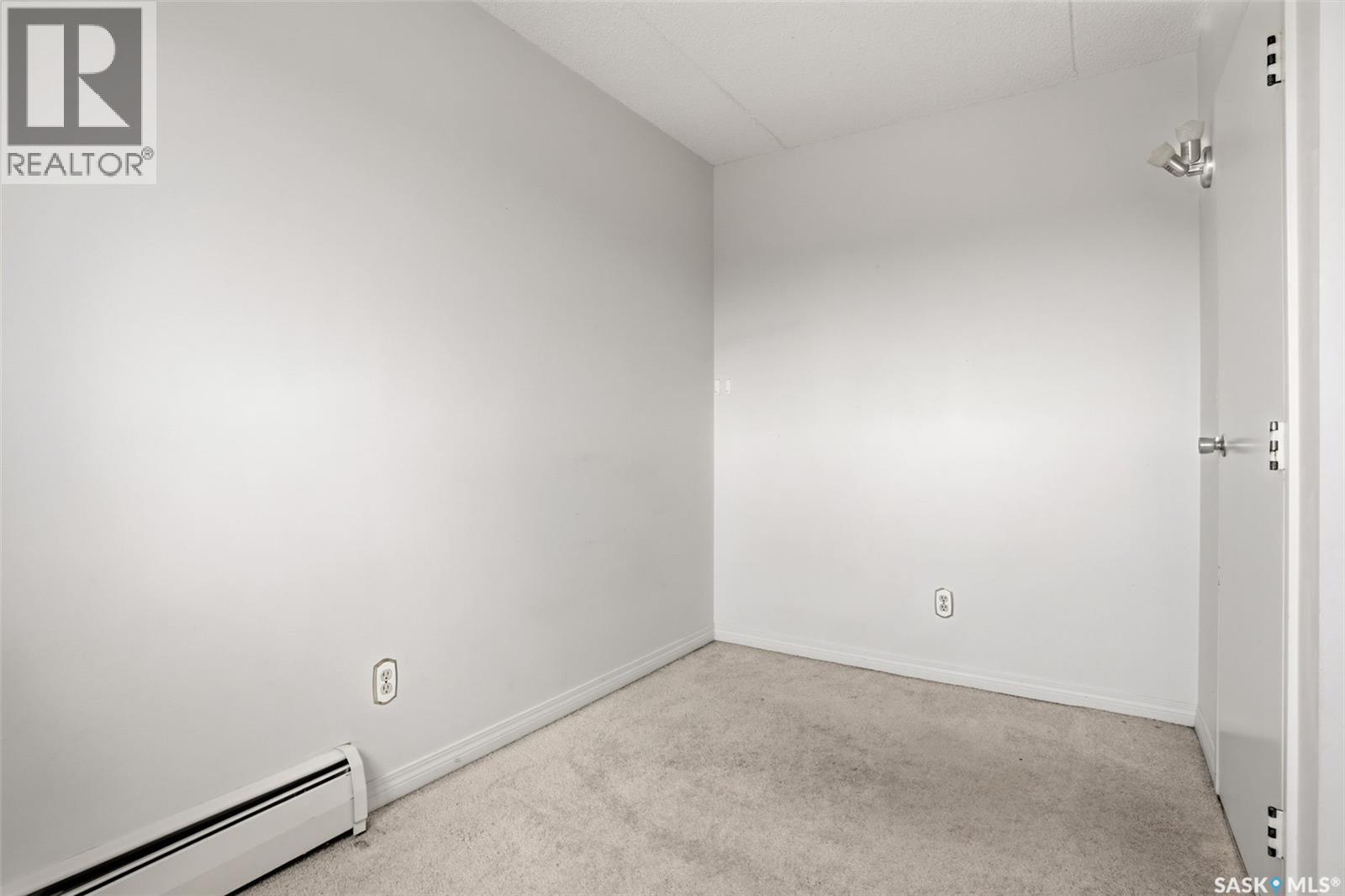 #302 20 Kleisinger CRESCENT - 19