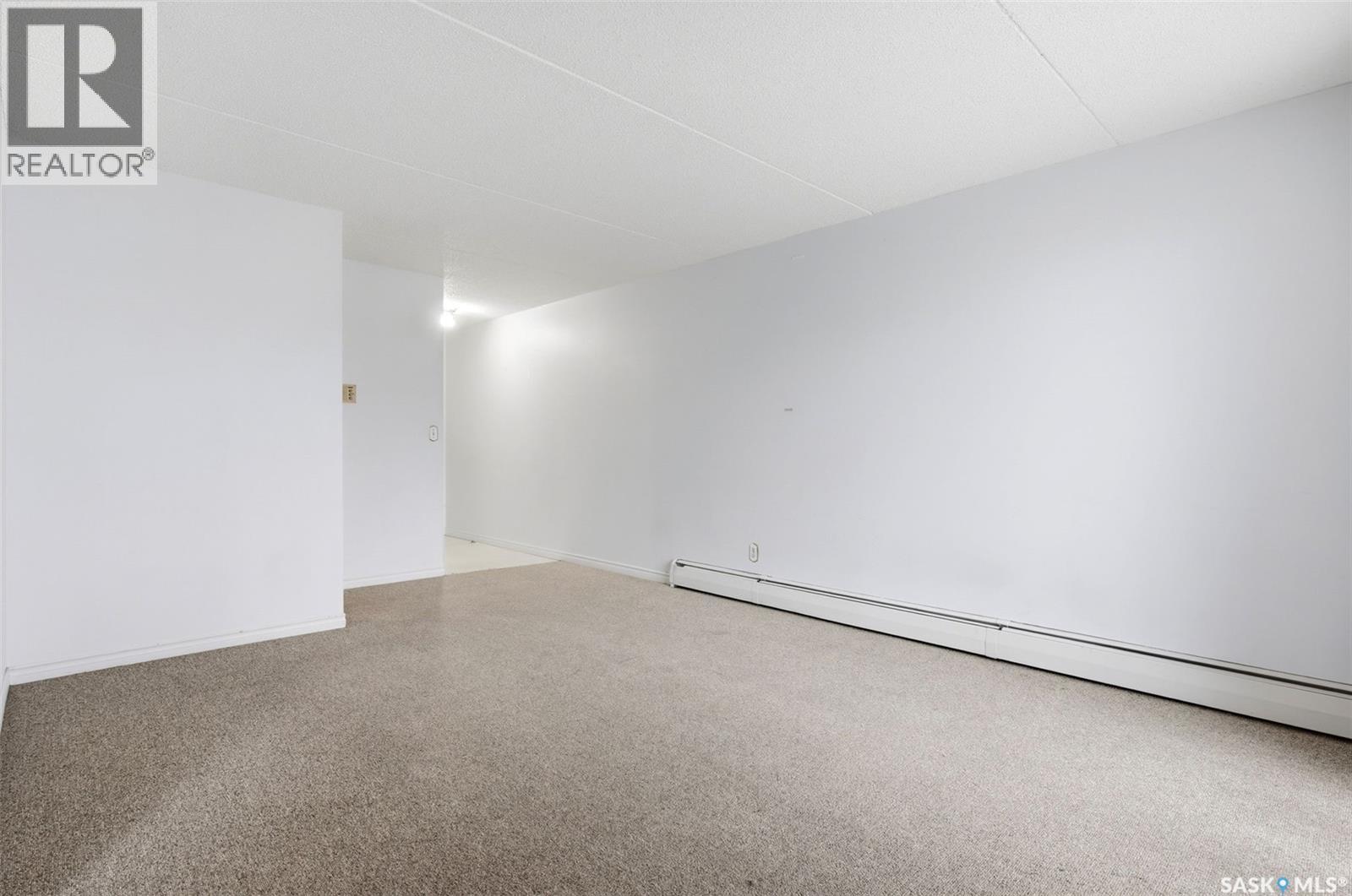 #302 20 Kleisinger CRESCENT - 6