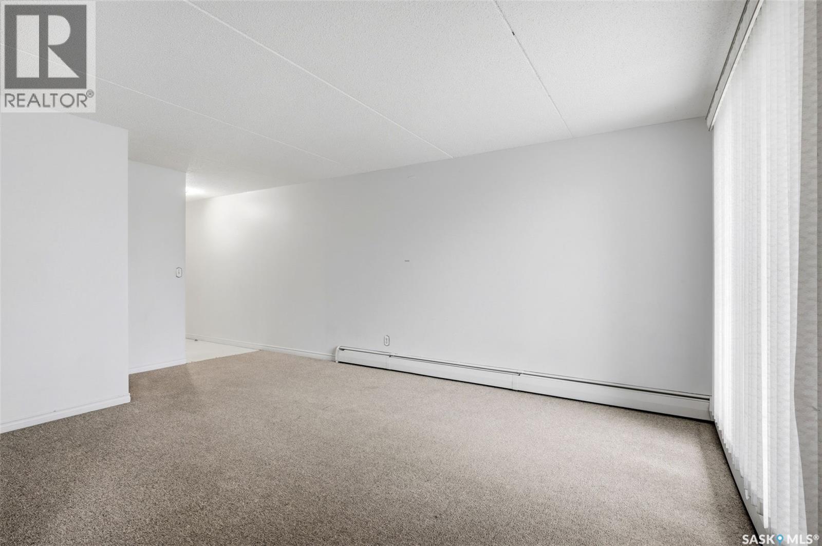 #302 20 Kleisinger CRESCENT - 8