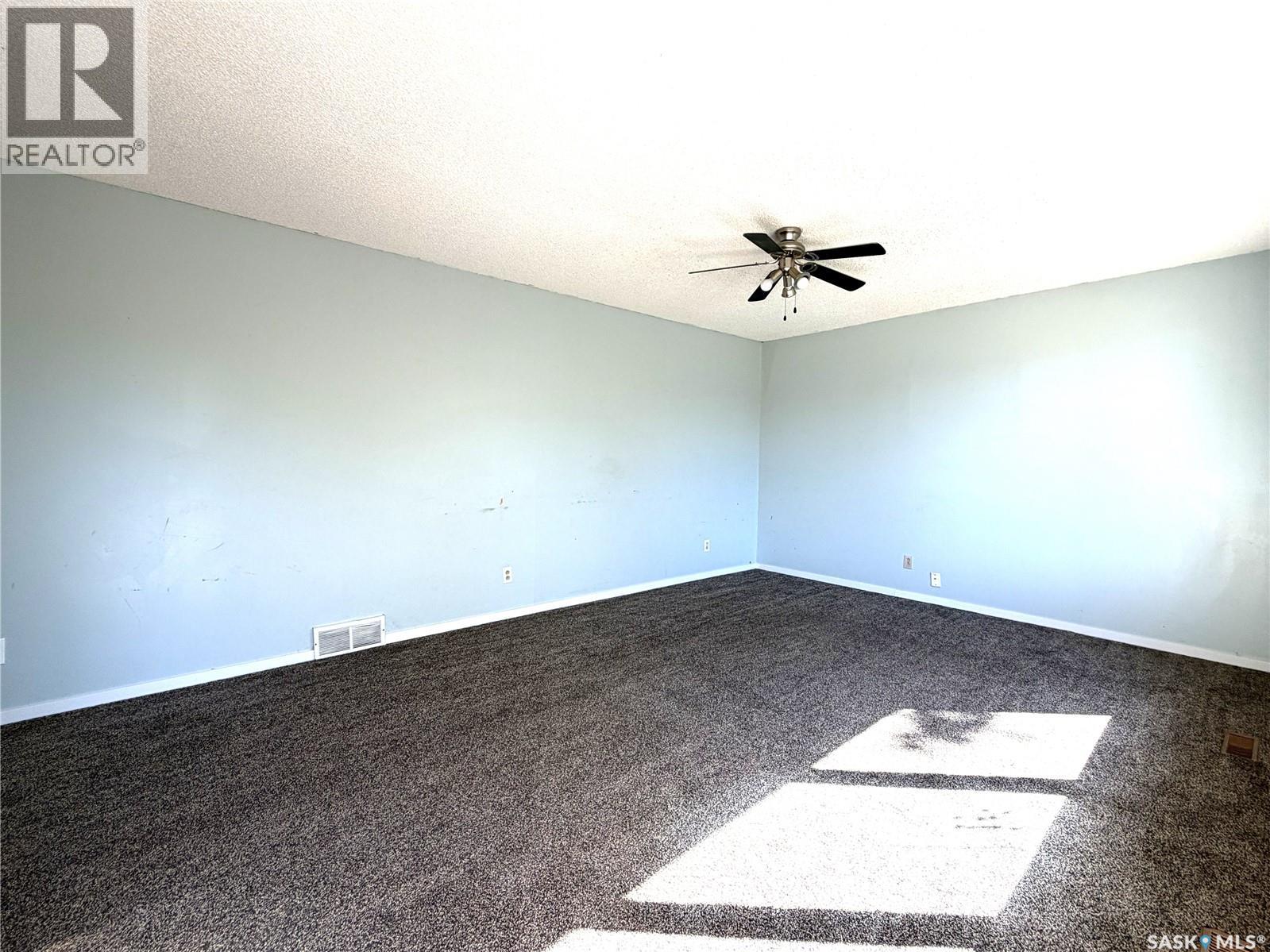116 Coteau STREET - photo 4