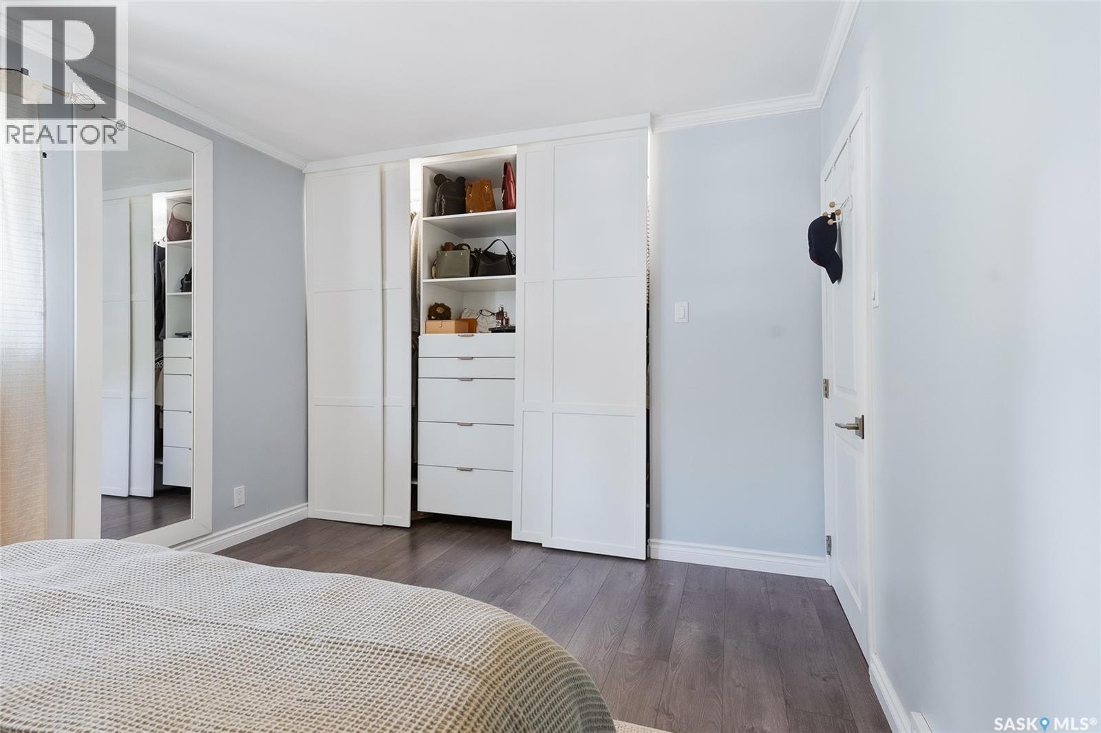 410 RUTH STREET E - 20
