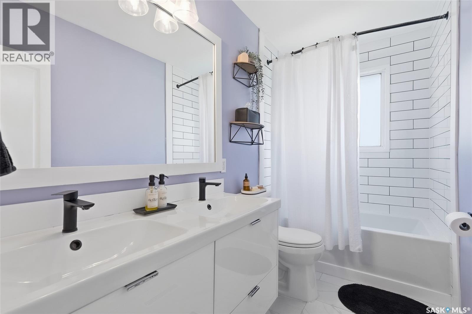 410 RUTH STREET E - 21