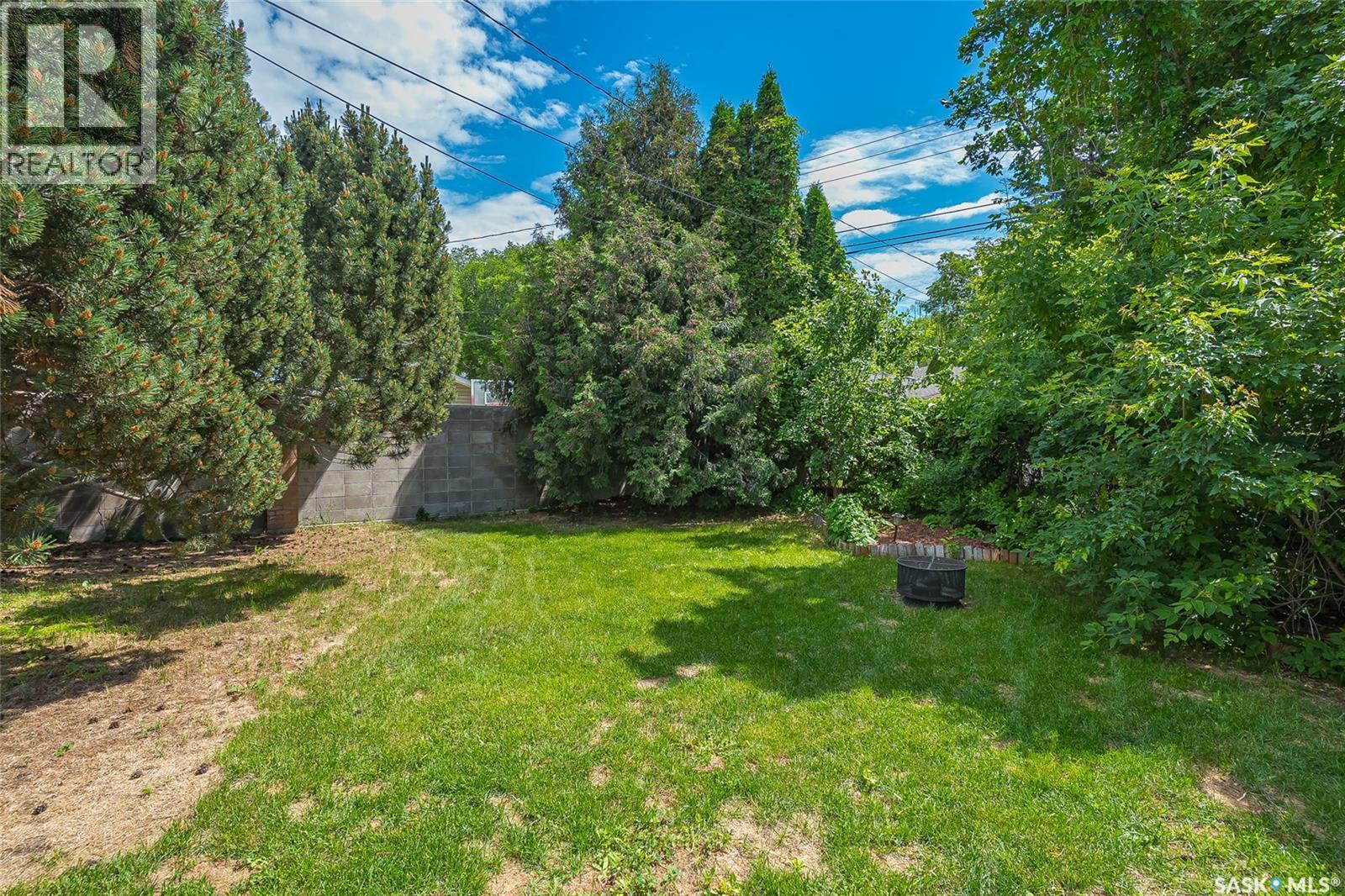 410 RUTH STREET E - 37