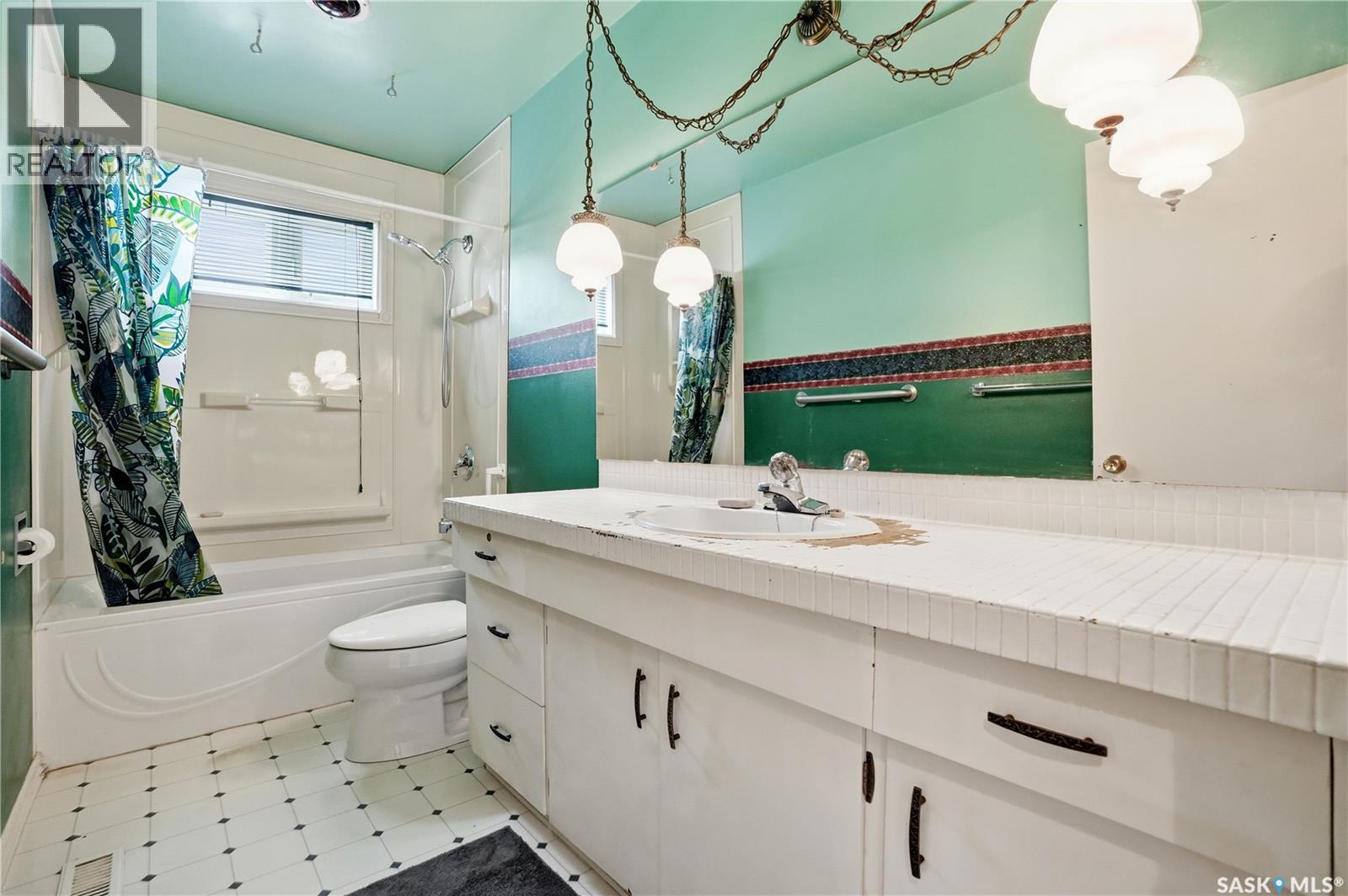 83 FUHRMANN CRESCENT - 17