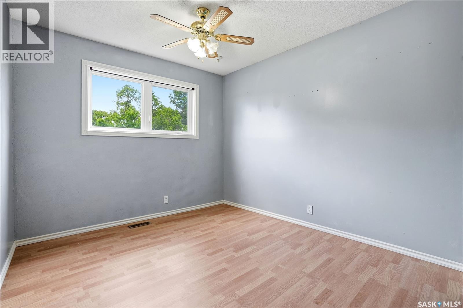 83 FUHRMANN CRESCENT - 20