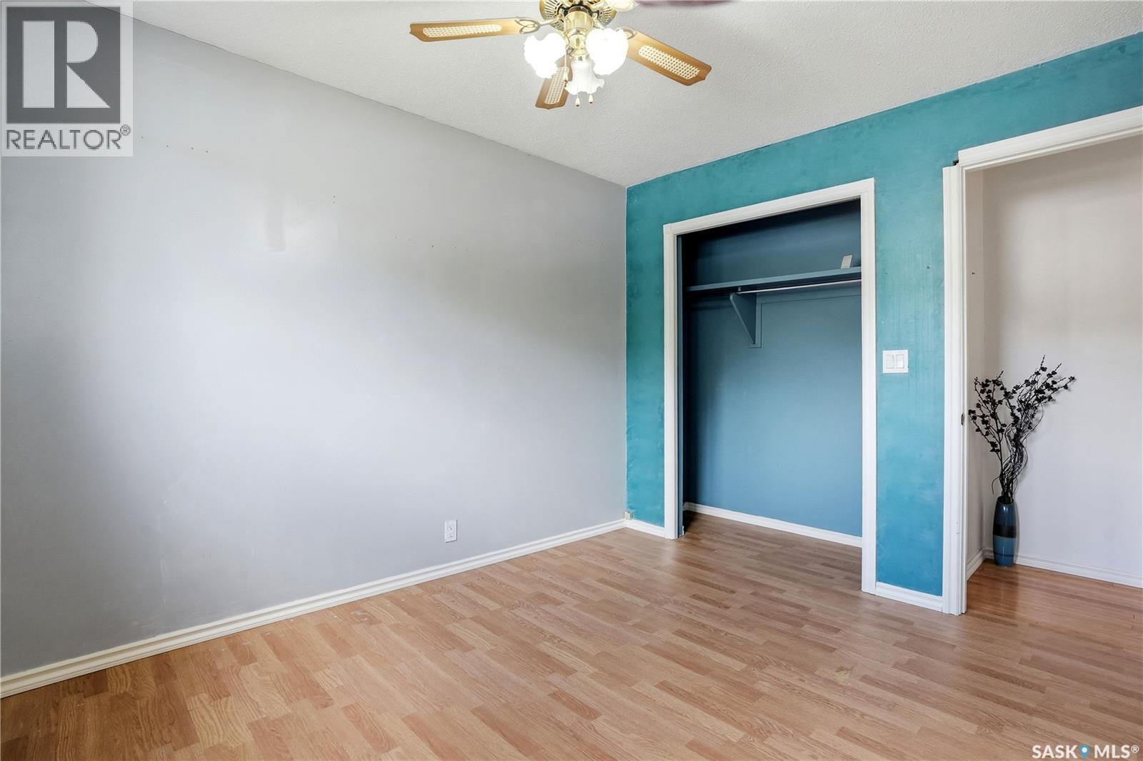 83 FUHRMANN CRESCENT - 21