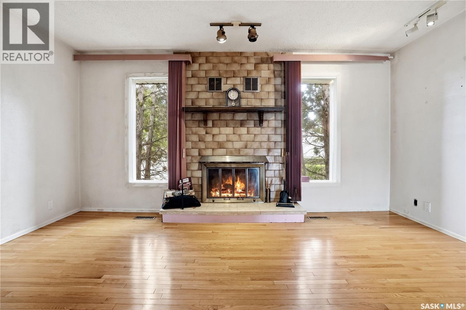83 FUHRMANN CRESCENT - 5