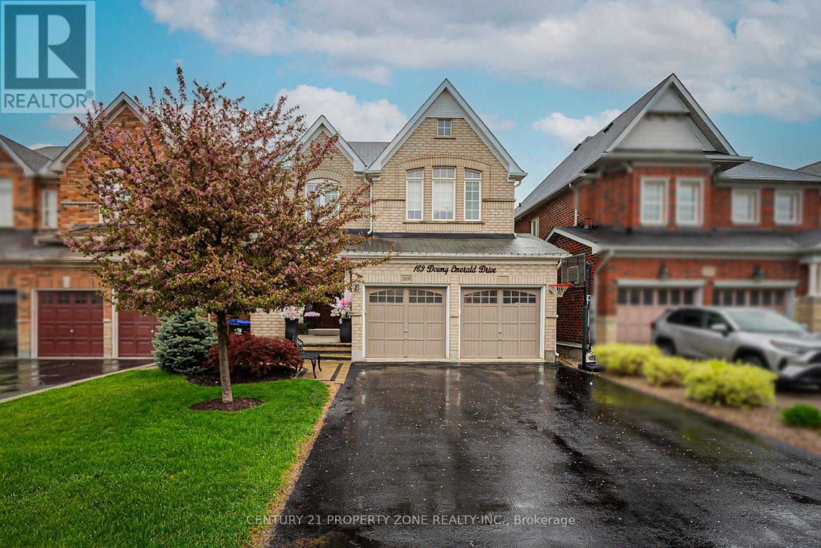 169 DOWNY EMERALD DRIVE - 2