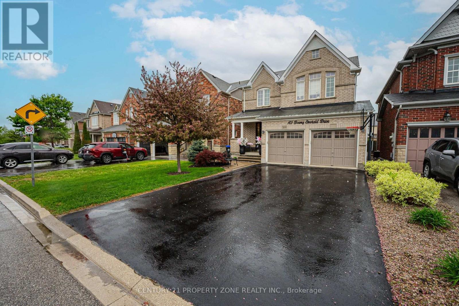 169 DOWNY EMERALD DRIVE - 1