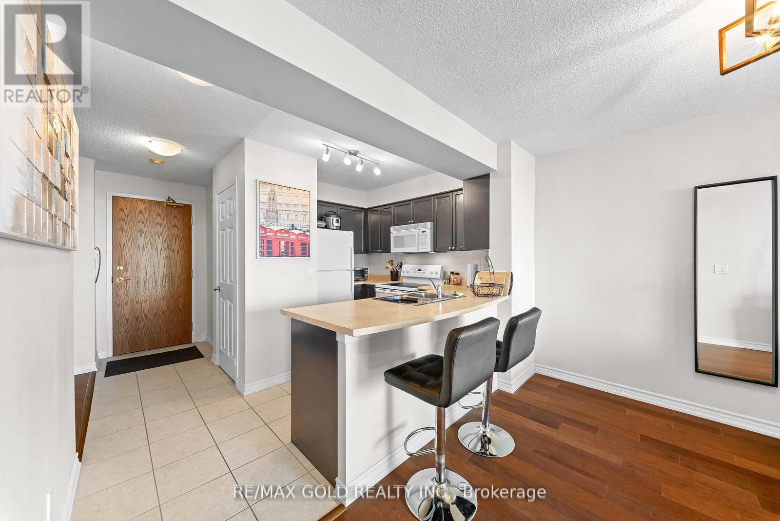 #1502 4889 KIMBERMOUNT AVENUE - 11