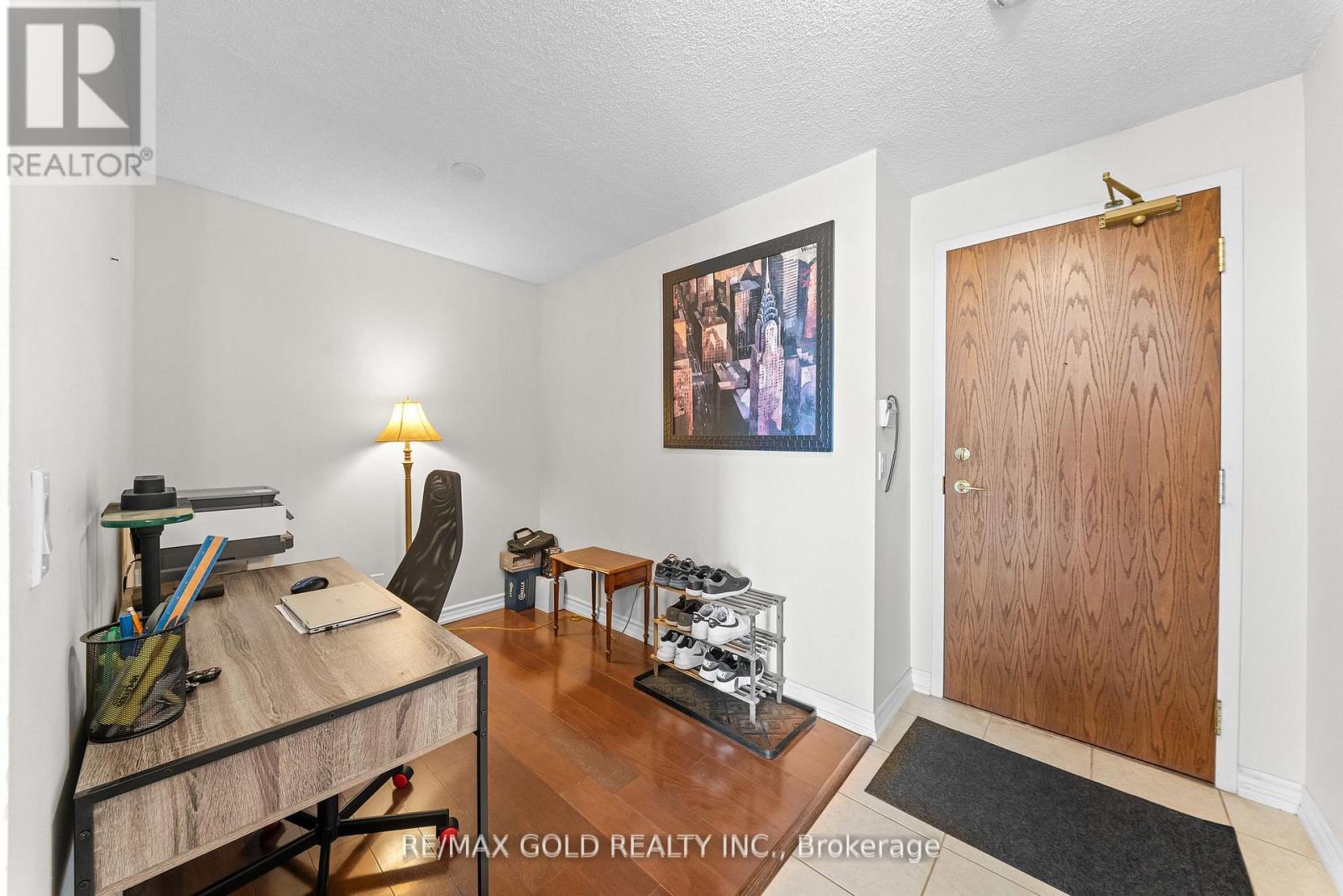 #1502 4889 KIMBERMOUNT AVENUE - 4