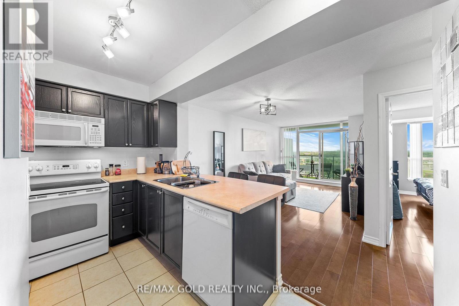 #1502 4889 KIMBERMOUNT AVENUE - 7