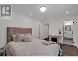 8 Circle Ridge, Toronto, ON M6L2H6 Photo 16