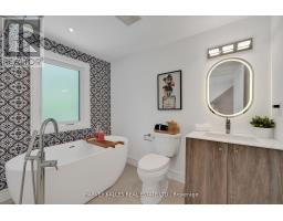 8 Circle Ridge, Toronto, ON M6L2H6 Photo 26