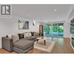 8 Circle Ridge, Toronto, ON M6L2H6 Photo 34