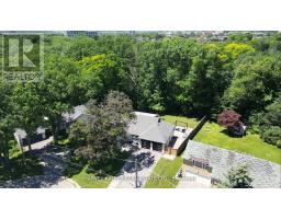 8 Circle Ridge, Toronto, ON M6L2H6 Photo 48