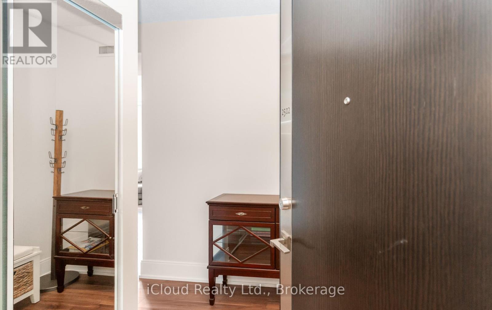 #2502 15 VIKING LANE - 12