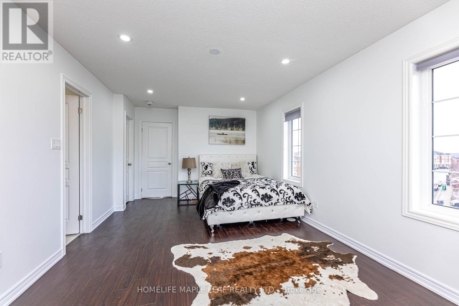 2 CEDARLAND ROAD E - 14