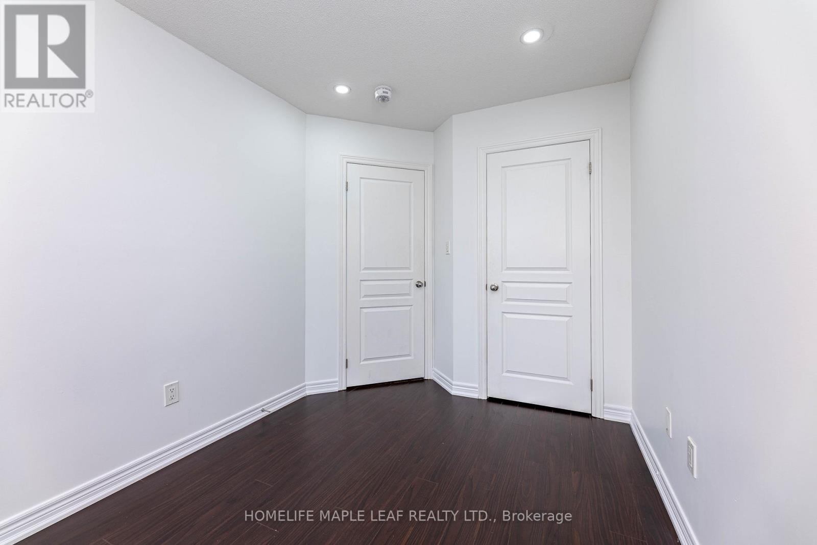 2 CEDARLAND ROAD E - 23