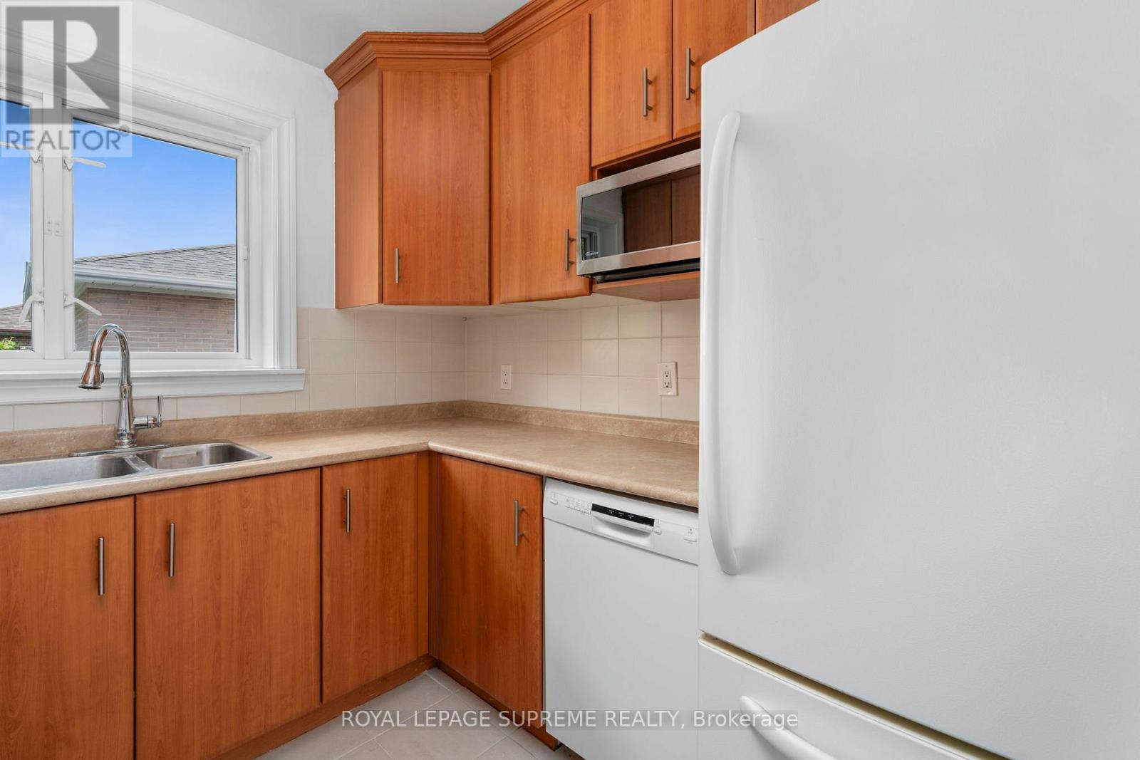 30 BENWAY DRIVE - 16