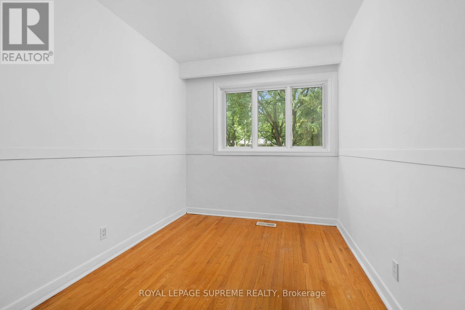 30 BENWAY DRIVE - 18