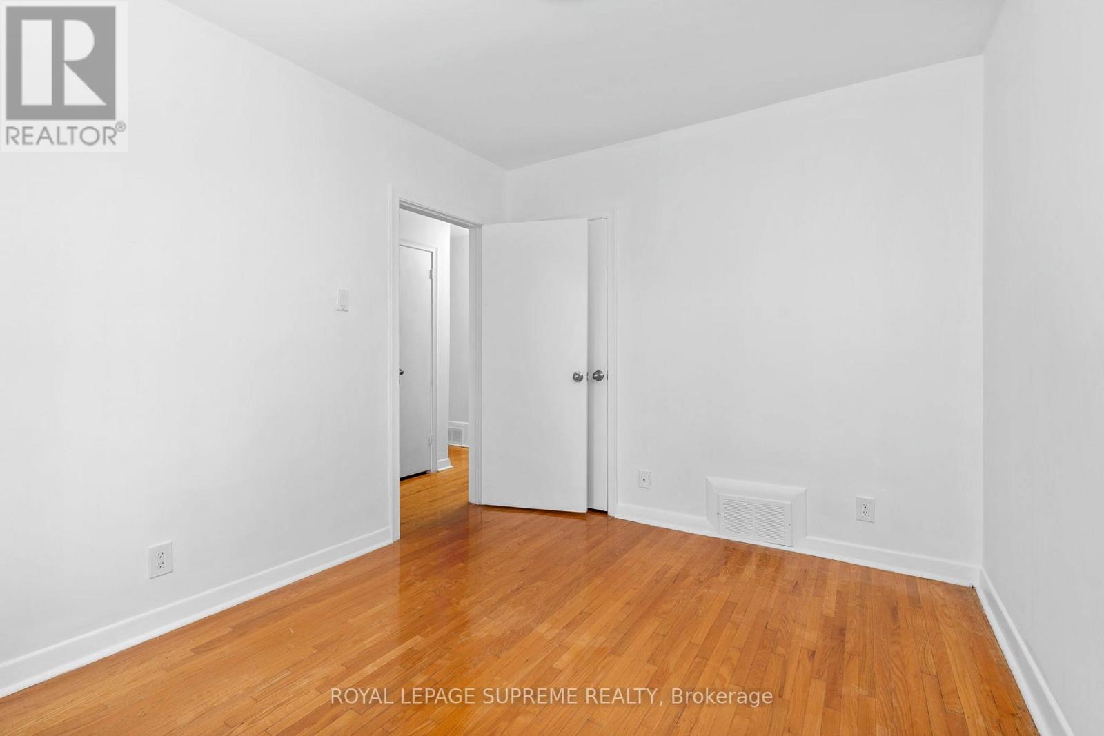 30 BENWAY DRIVE - 24