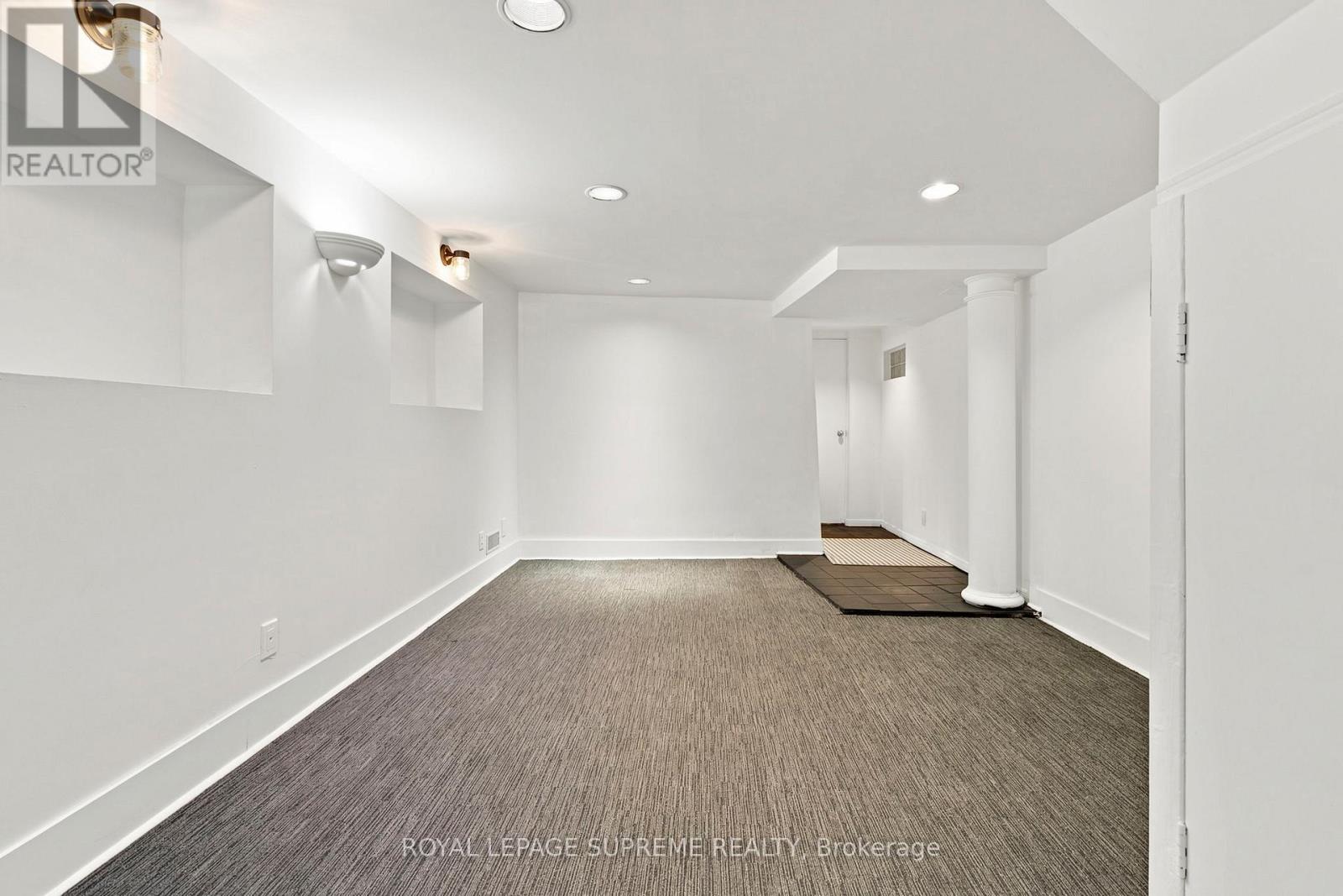 30 BENWAY DRIVE - 30