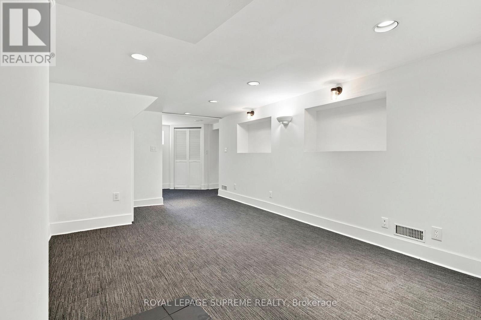 30 BENWAY DRIVE - 31