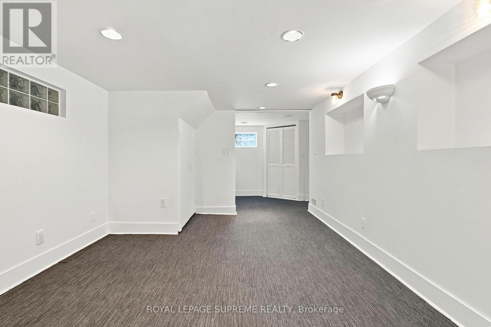 30 BENWAY DRIVE - 32
