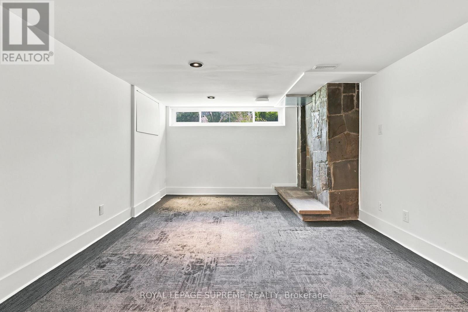 30 BENWAY DRIVE - 33