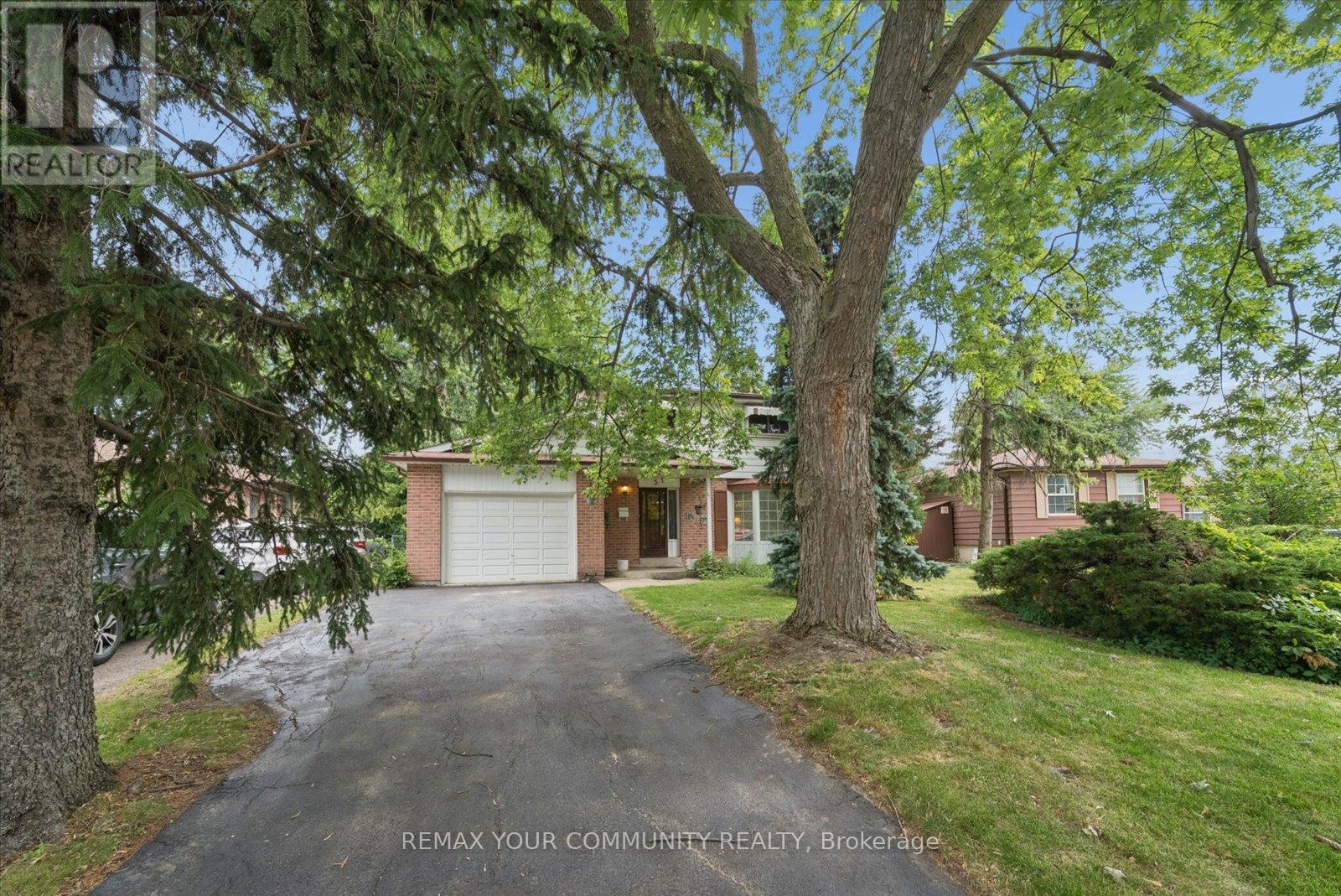 31 DELORAINE DRIVE - 1