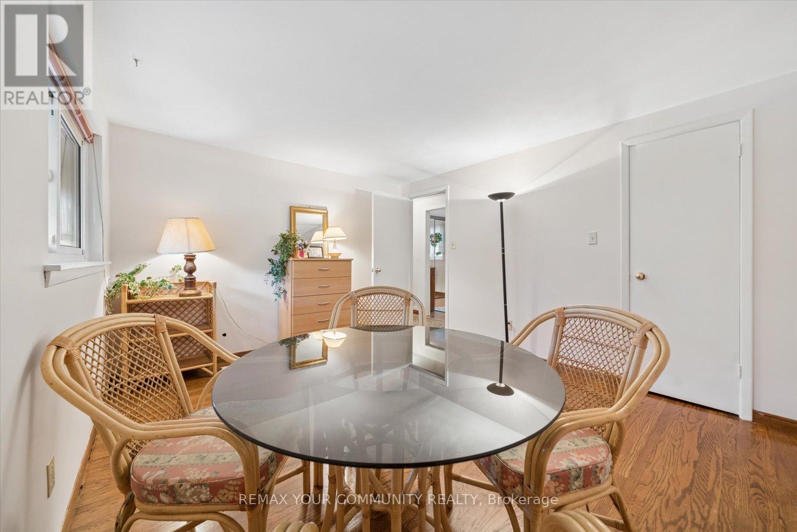 31 DELORAINE DRIVE - 22