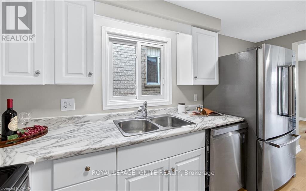 30 BRIDLEWREATH STREET - 24