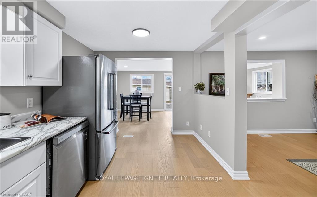 30 BRIDLEWREATH STREET - 26