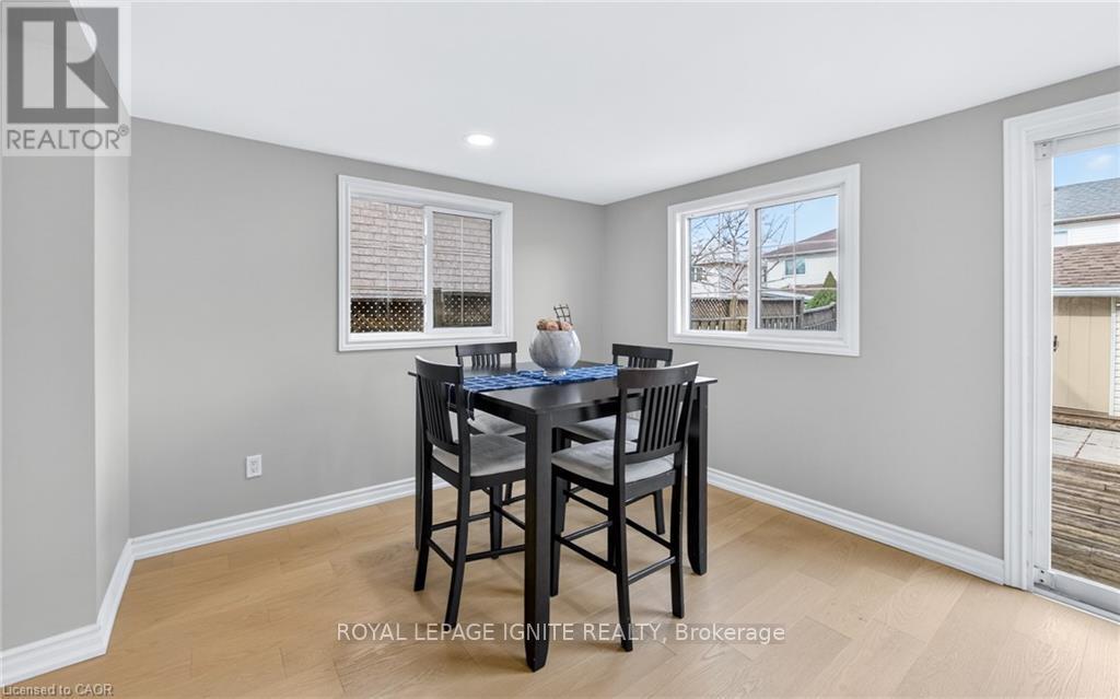 30 BRIDLEWREATH STREET - 27