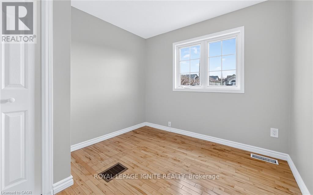30 BRIDLEWREATH STREET - 39