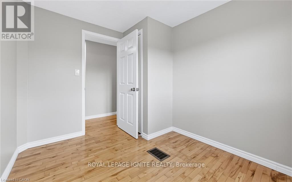 30 BRIDLEWREATH STREET - 41