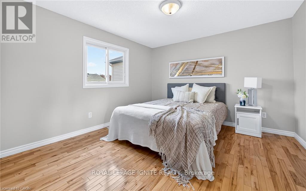30 BRIDLEWREATH STREET - 44