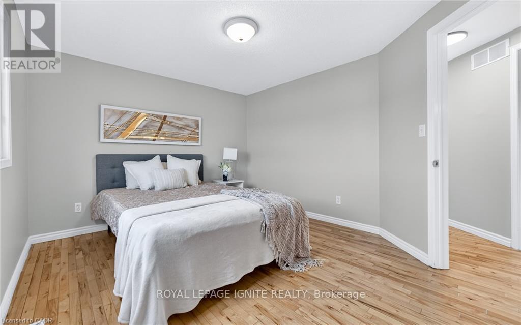 30 BRIDLEWREATH STREET - 45