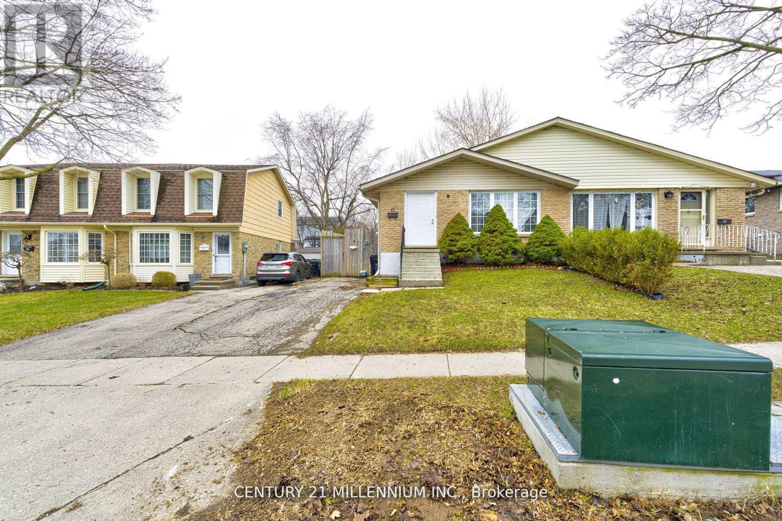 15 NORTHVIEW HEIGHTS DRIVE - 1