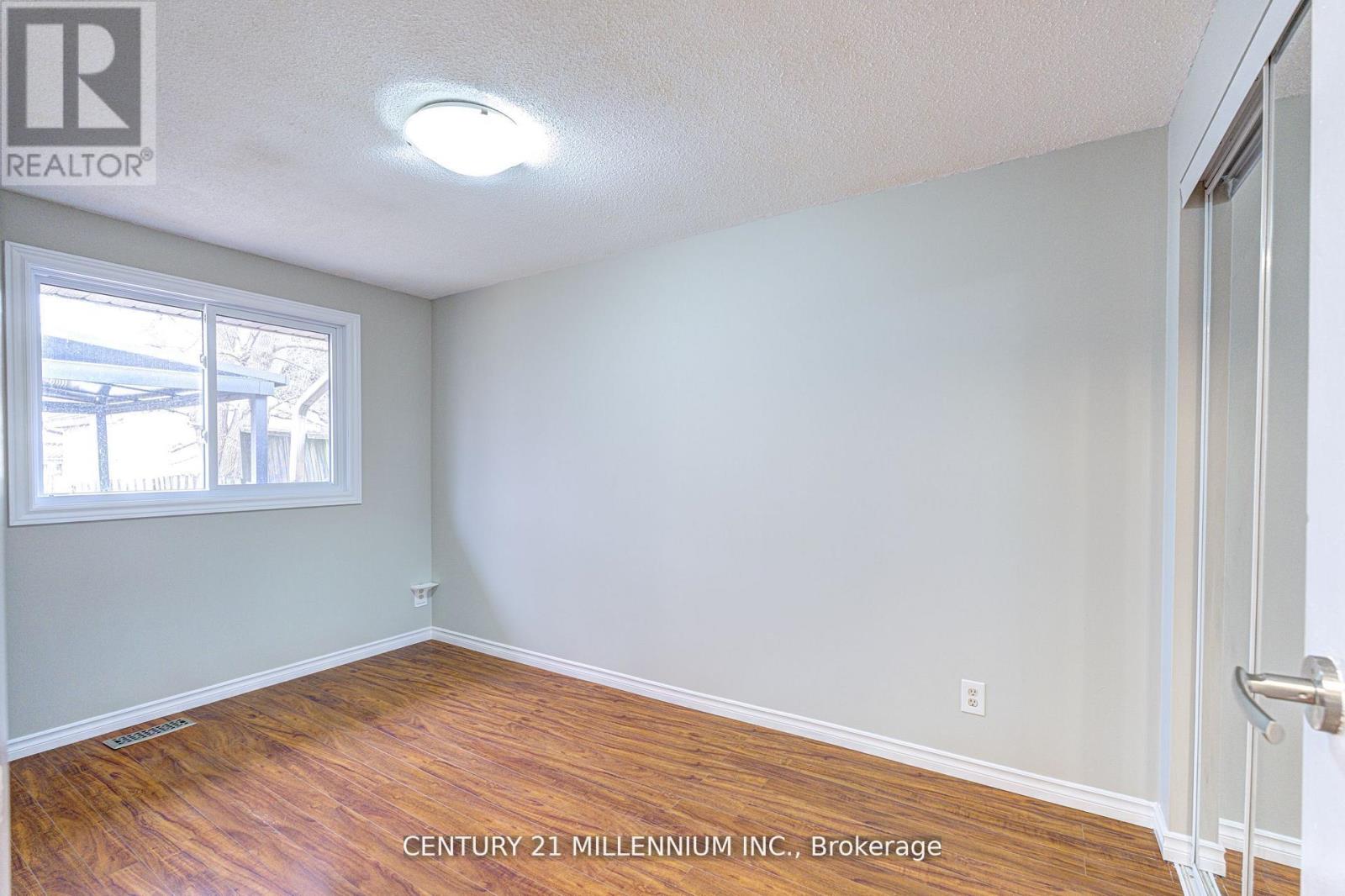 15 NORTHVIEW HEIGHTS DRIVE - 27