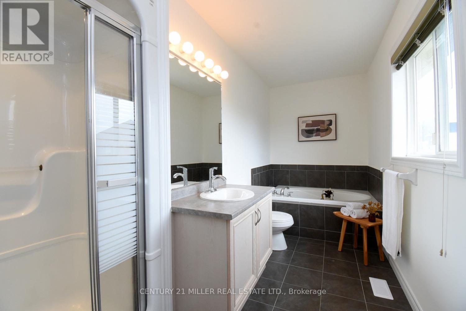 115 BOCELLI CRESCENT - 30